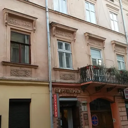 Apartmenti Near Opera Theater Lviv Exterior photo