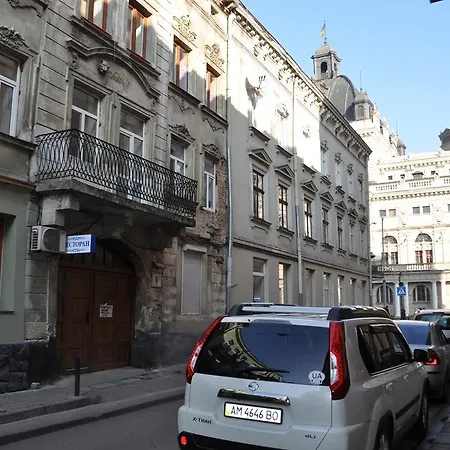 Apartmenti Near Opera Theater Lviv Exterior photo