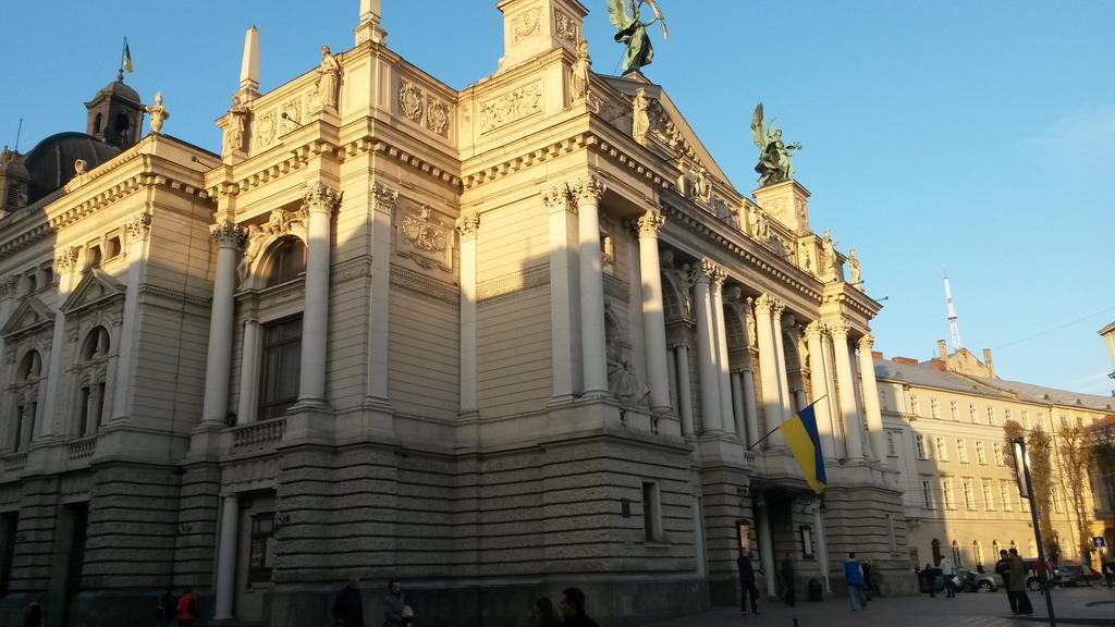 Apartmenti Near Opera Theater Львов